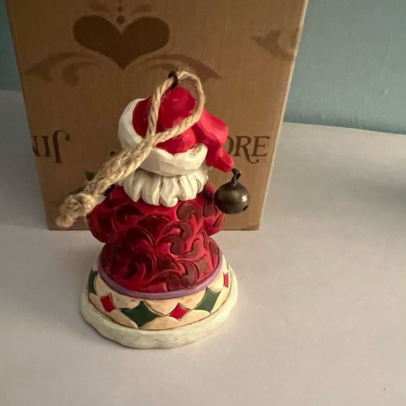 2019 7th Annual Jim Shore Santa Figure - Picture 3 of 4